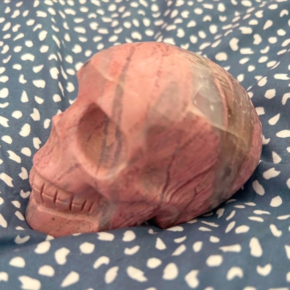 Large Rhodonite Skull - Picture 2 of 3